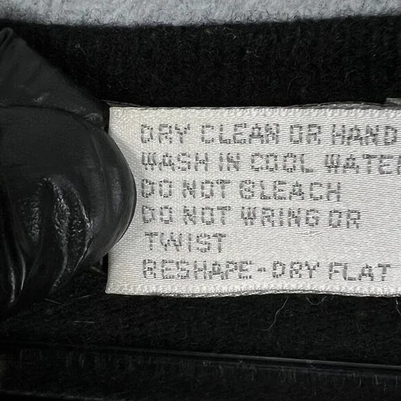 Robert Scott Women L Black Embroidered Beaded Lambswool Angora Sweater Fairygoth - Picture 15 of 16